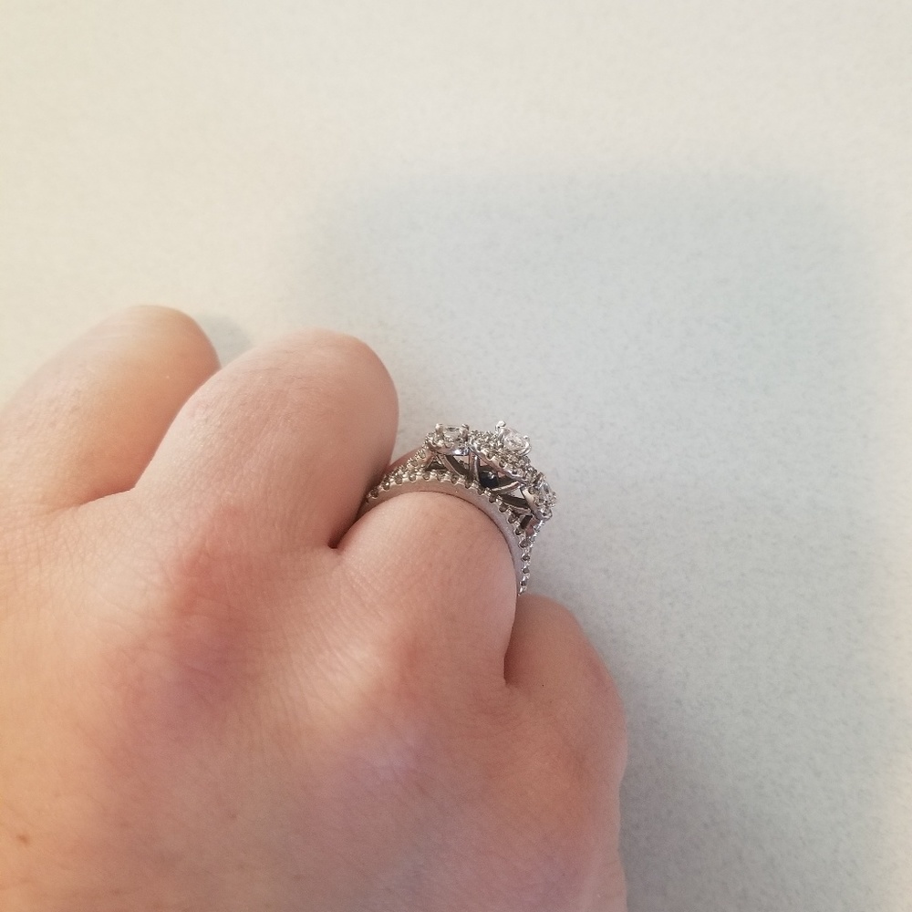 3 PC Wedding Set - Picture 4 of 5